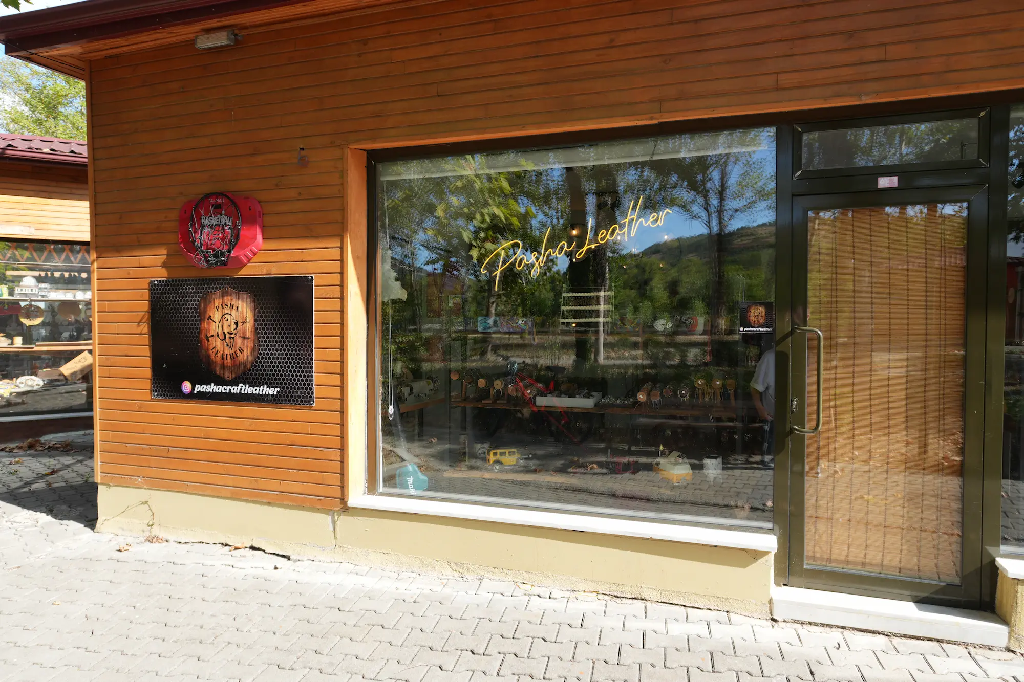 Pasha Leather Craft Devrek Baston Park